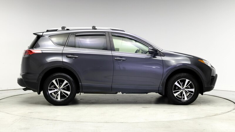 2018 Toyota RAV4 XLE 7