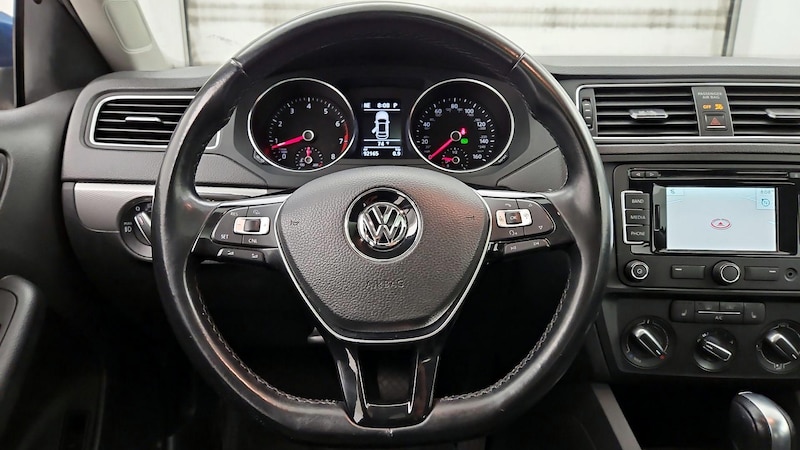 2015 Volkswagen Jetta SE 10