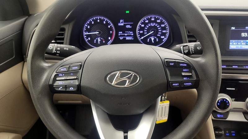 2019 Hyundai Elantra SE 10