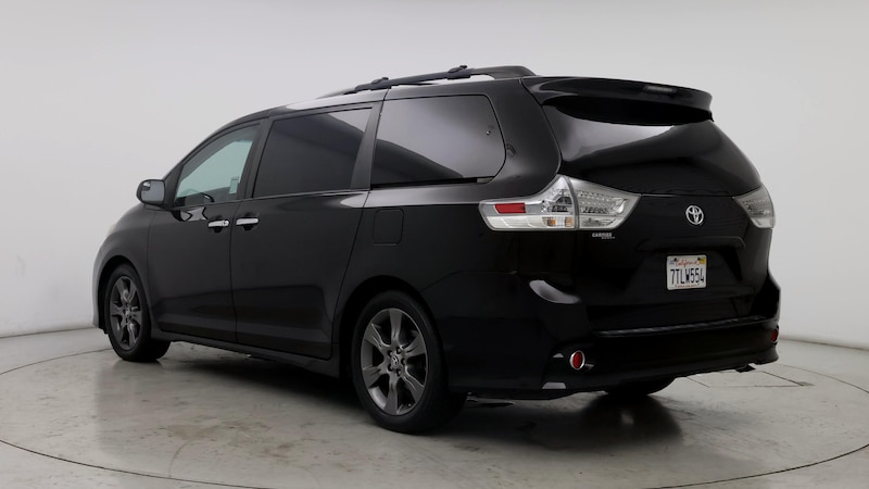 2016 Toyota Sienna SE 2