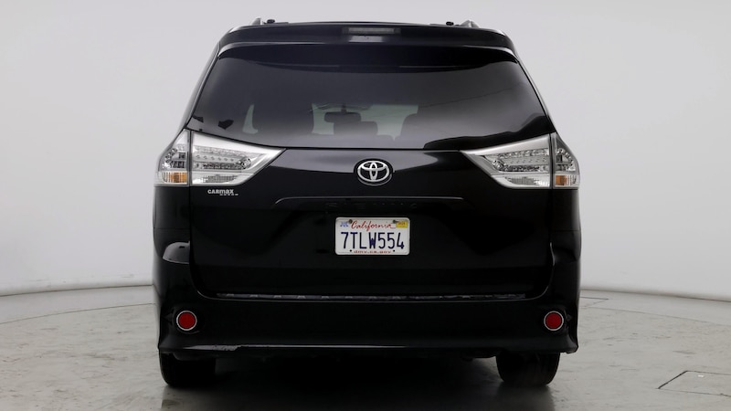 2016 Toyota Sienna SE 6