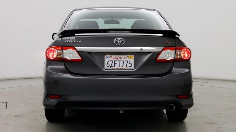 2013 Toyota Corolla S 6