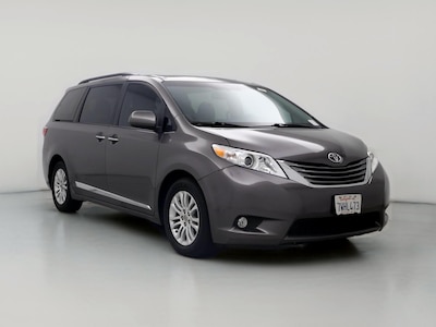 2017 Toyota Sienna XLE -
                Los Angeles, CA