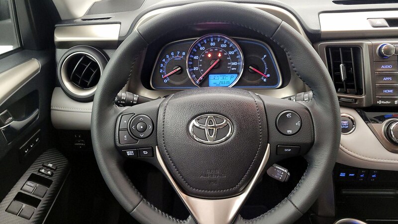 2014 Toyota RAV4 Limited 10