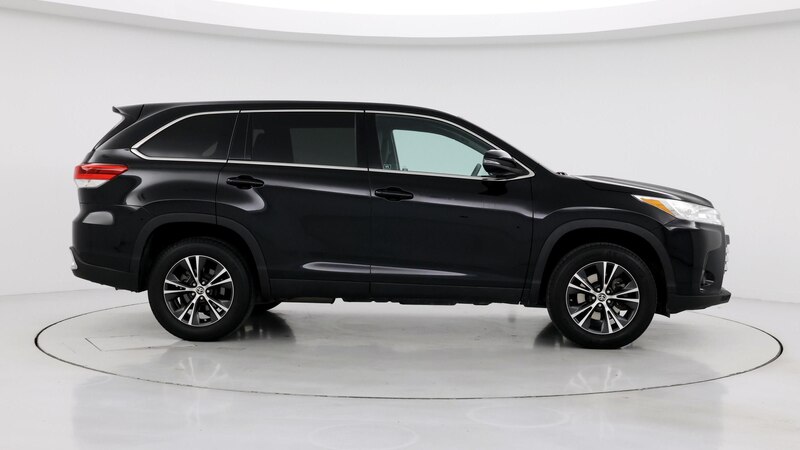 2019 Toyota Highlander LE 7