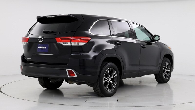 2019 Toyota Highlander LE 8