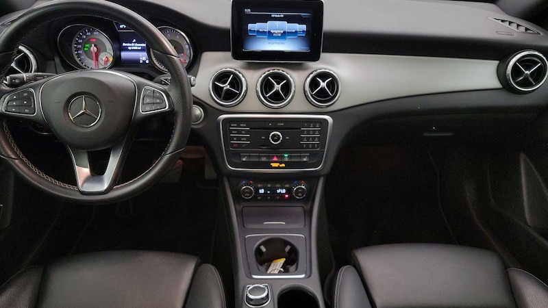 2016 Mercedes-Benz GLA 250 9