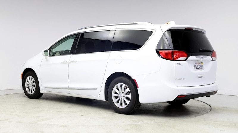 2018 Chrysler Pacifica Touring L 2