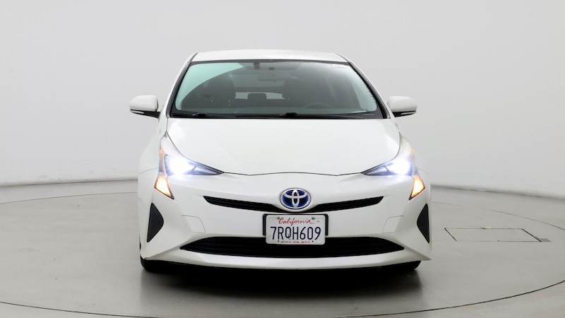 2016 Toyota Prius Three 5