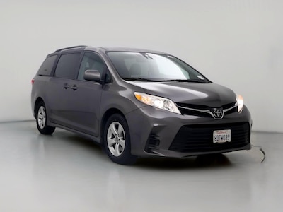 2018 Toyota Sienna LE -
                Los Angeles, CA