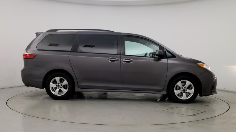 2018 Toyota Sienna LE 7