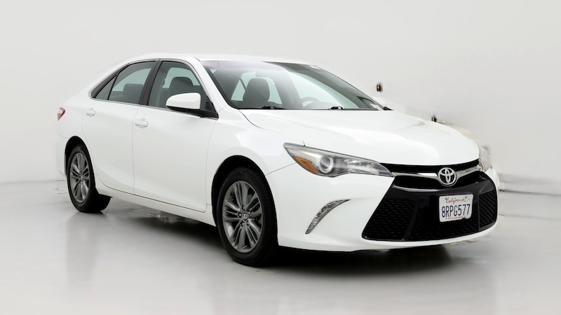 2017 Toyota Camry SE Hero Image