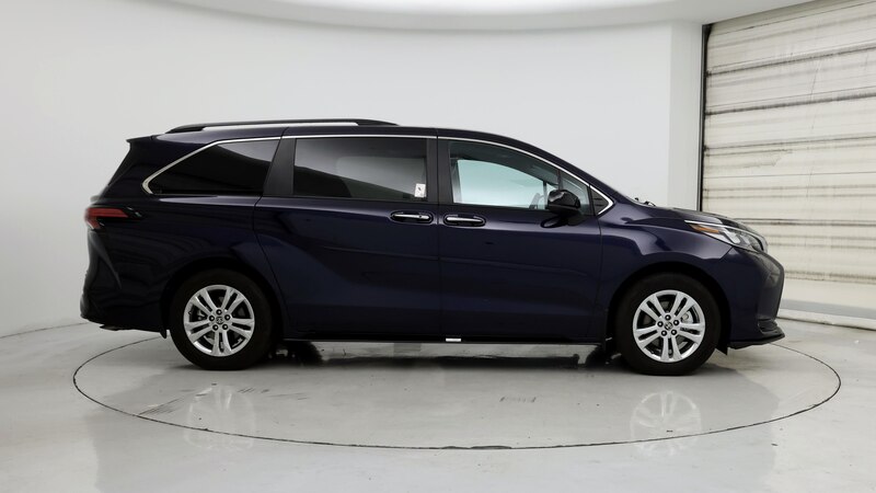 2023 Toyota Sienna XSE 7