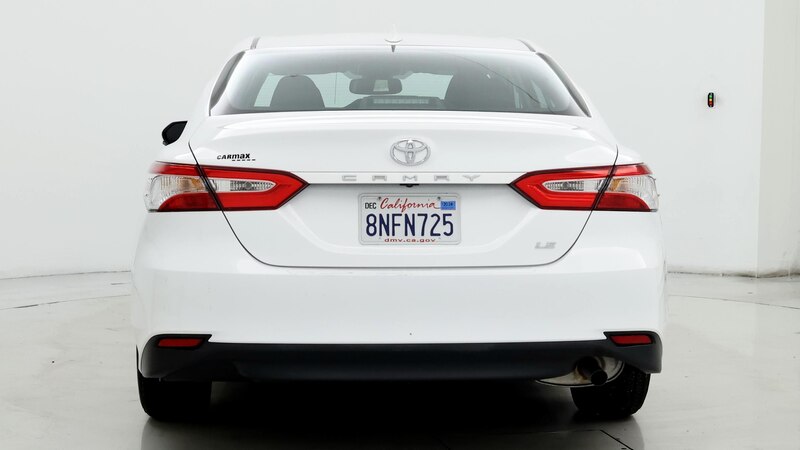 2019 Toyota Camry SE 6