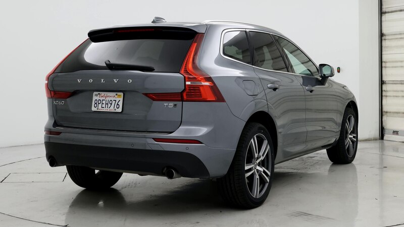 2020 Volvo XC60 T5 Momentum 8