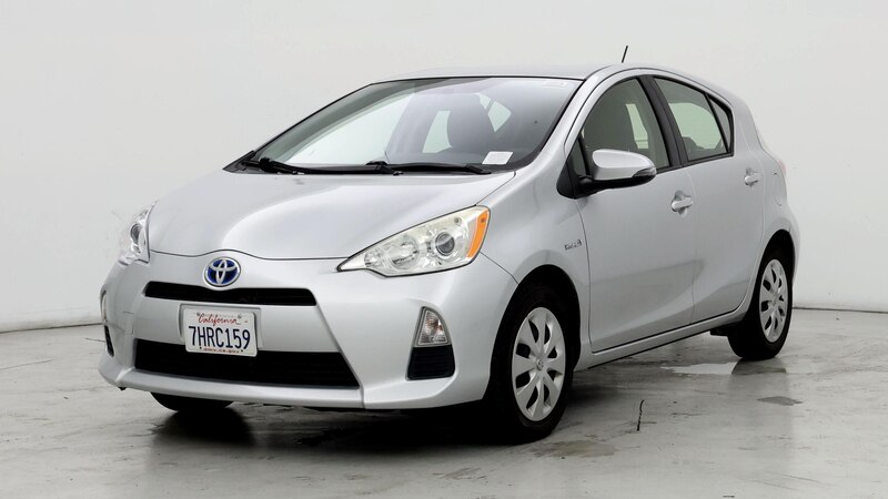 2014 Toyota Prius c Three 4