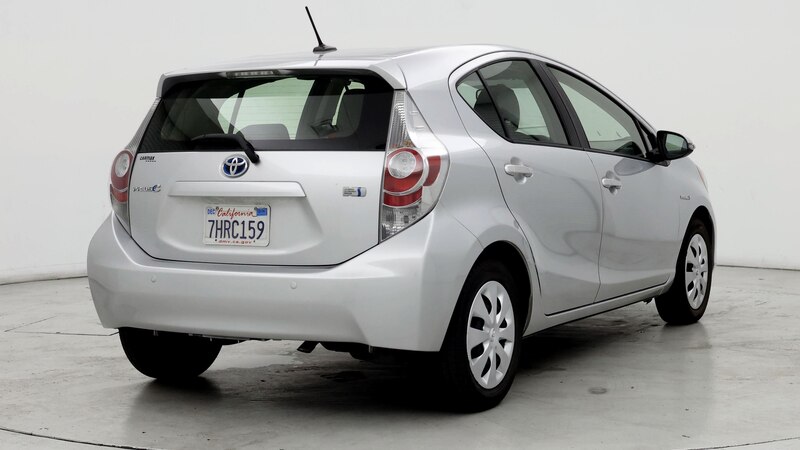 2014 Toyota Prius c Three 8