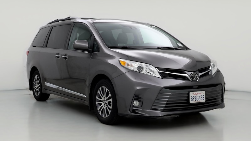 2018 Toyota Sienna XLE Hero Image