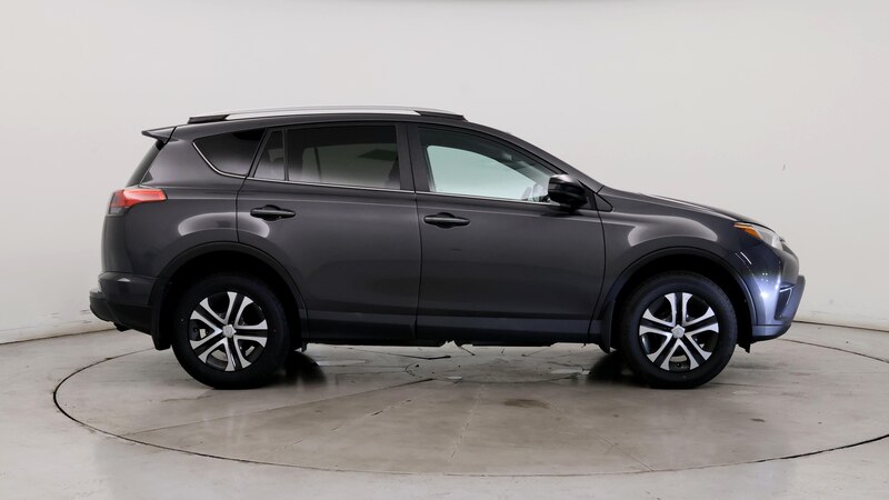 2016 Toyota RAV4 LE 7