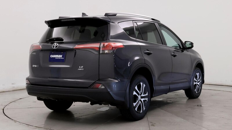 2016 Toyota RAV4 LE 8