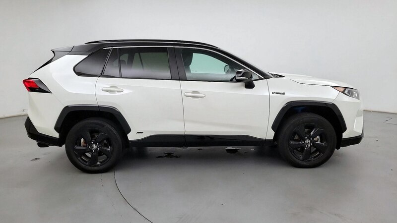 2021 Toyota RAV4 XSE 4