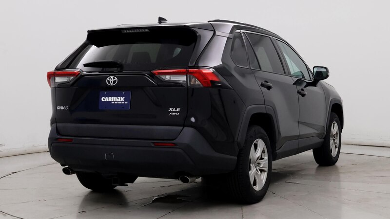 2019 Toyota RAV4 XLE 8