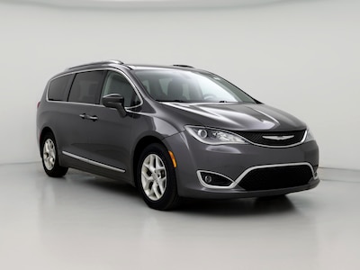 2018 Chrysler Pacifica Touring L -
                Cleveland, OH