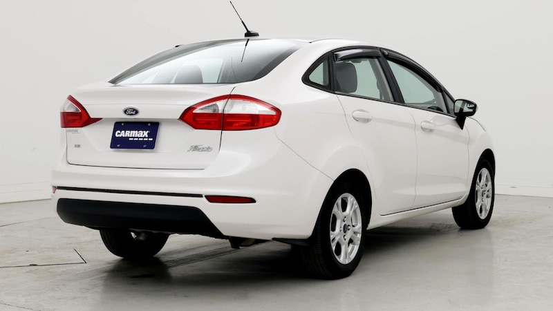 2016 Ford Fiesta SE 8