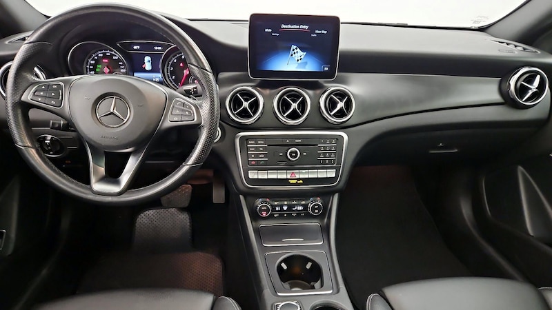 2019 Mercedes-Benz GLA 250 9