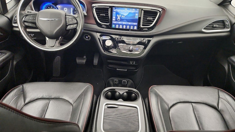 2020 Chrysler Pacifica 35th Anniversary 9