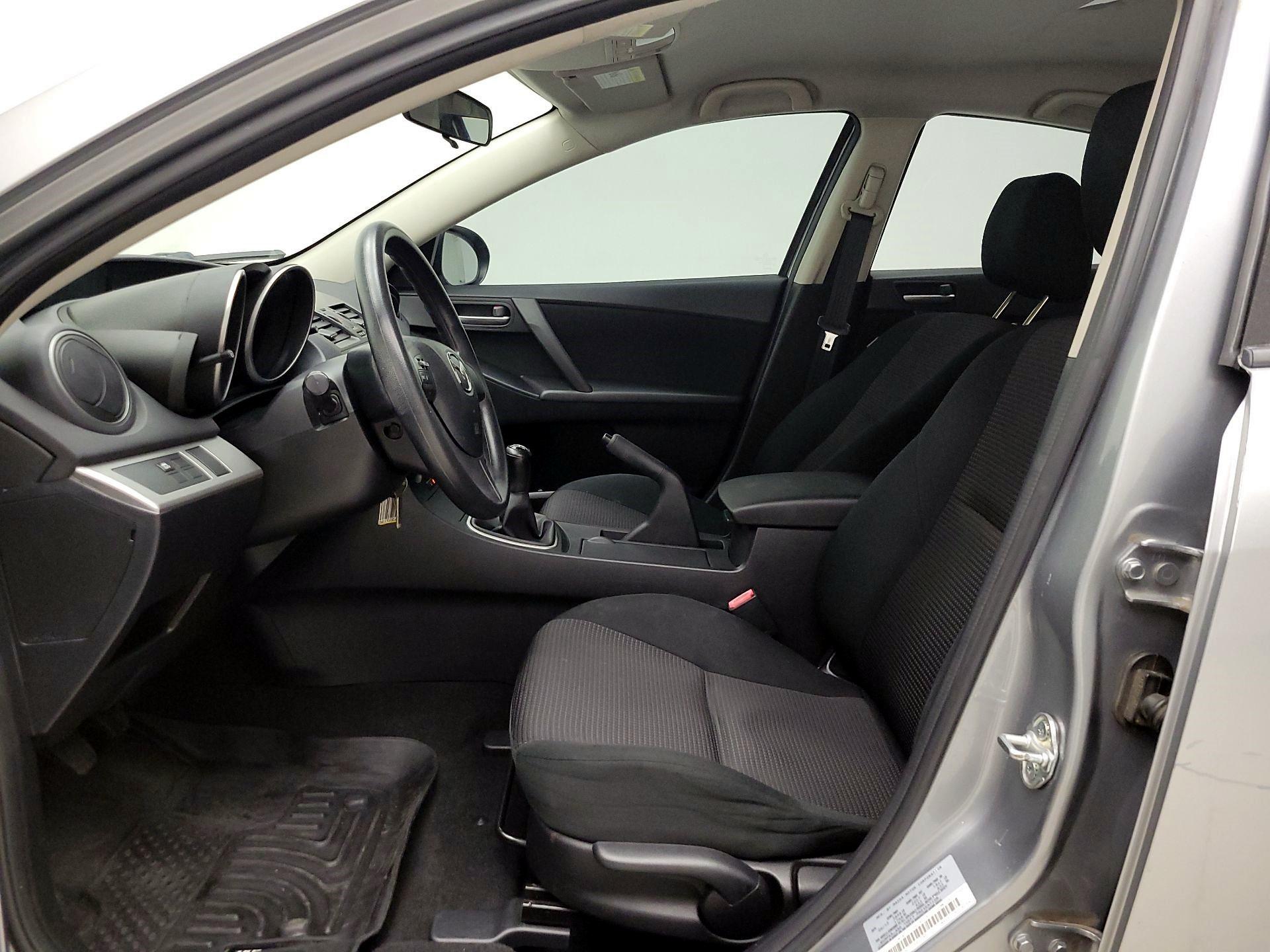 Thumbnail: 2013 Mazda Mazda3 - 11