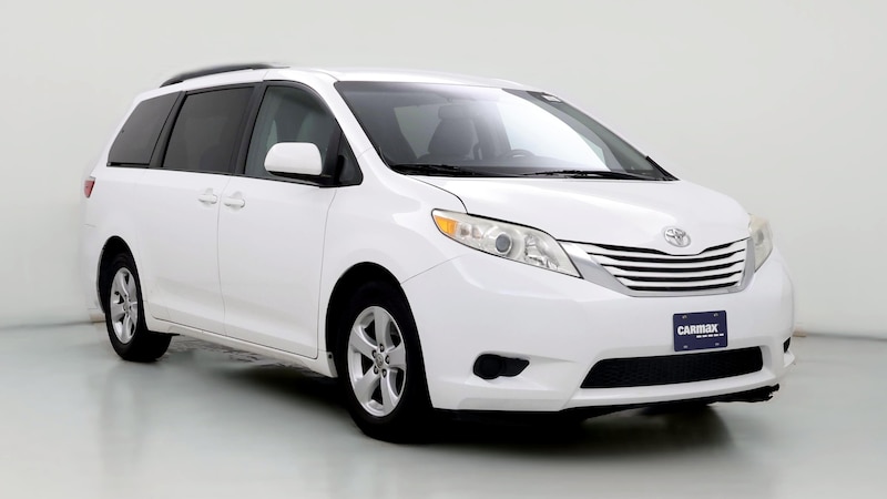 2017 Toyota Sienna LE Hero Image