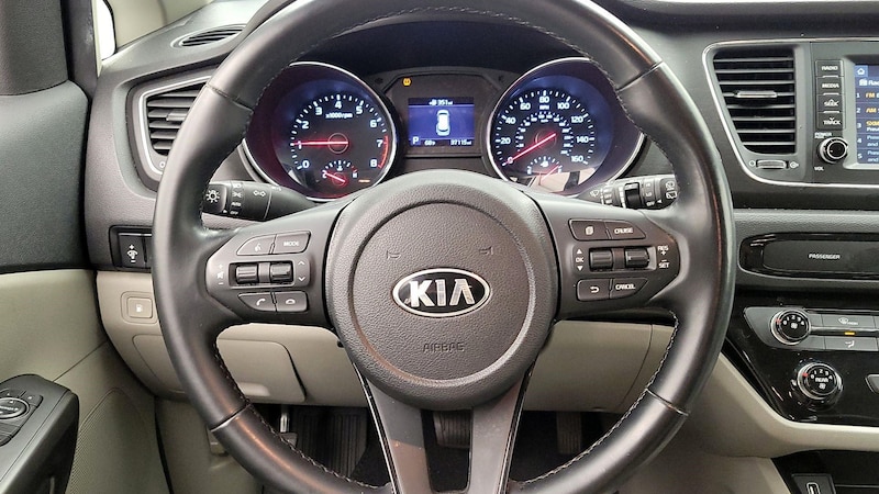 2020 Kia Sedona EX 10