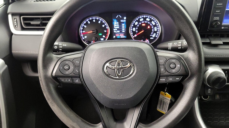 2021 Toyota RAV4 LE 10