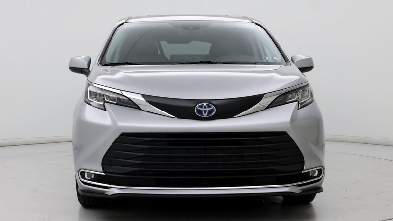 2022 Toyota Sienna XLE 5