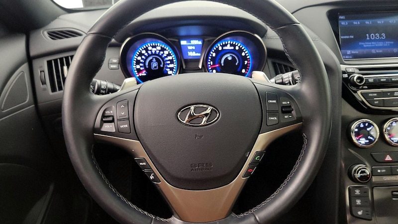 2014 Hyundai Genesis Grand Touring 10