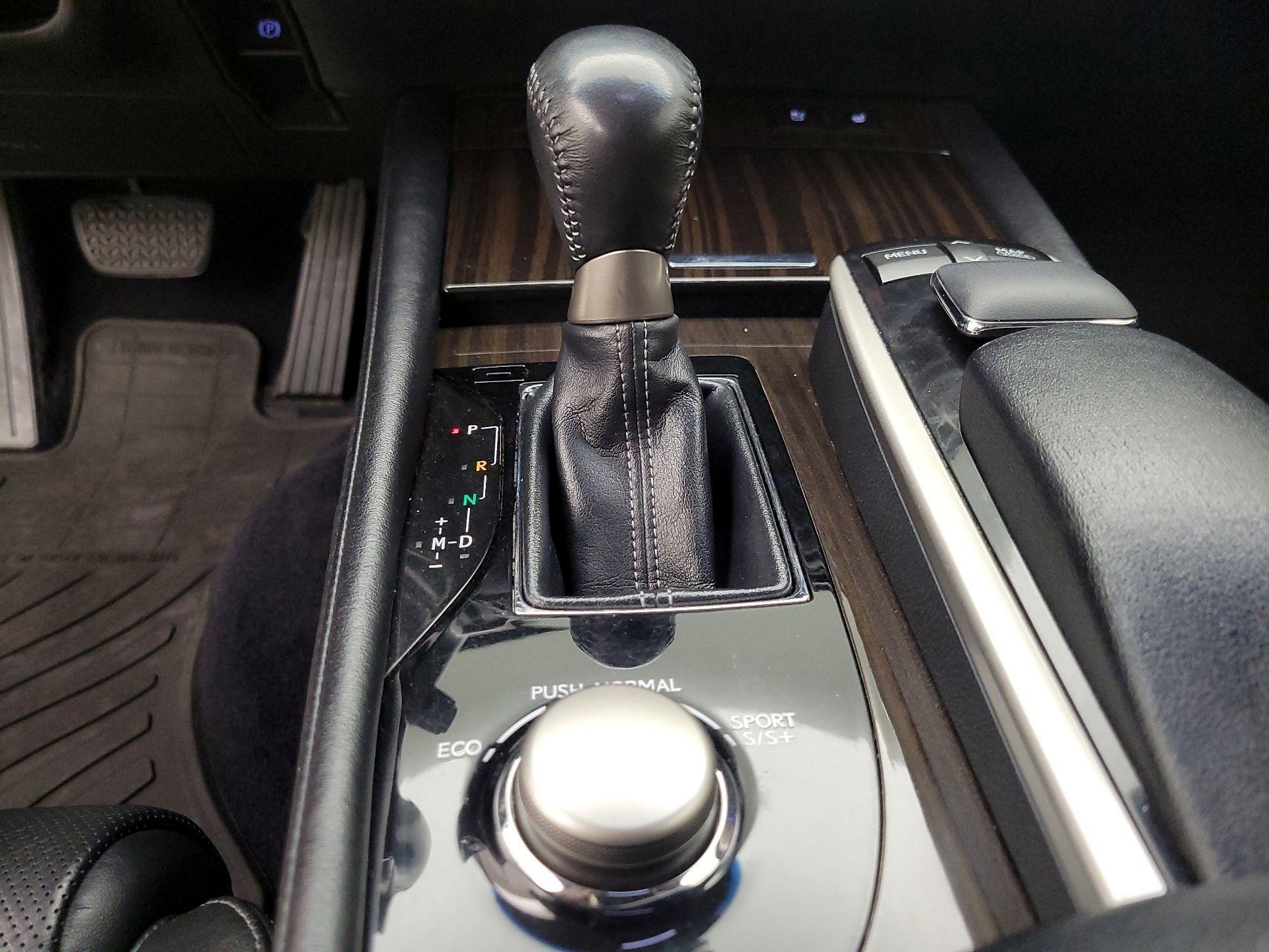 Thumbnail: 2013 Lexus GS - 18