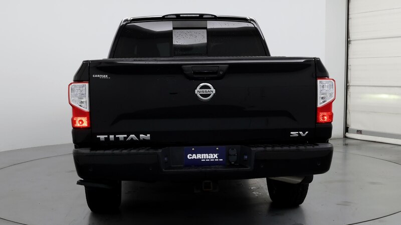 2021 Nissan Titan SV 6