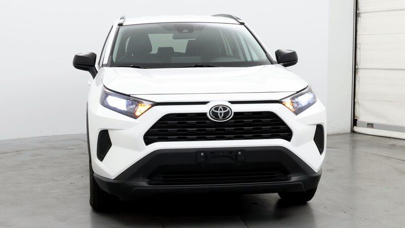 2020 Toyota RAV4 LE 5