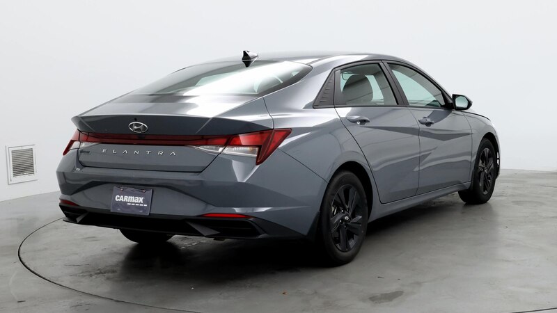 2022 Hyundai Elantra SEL 8