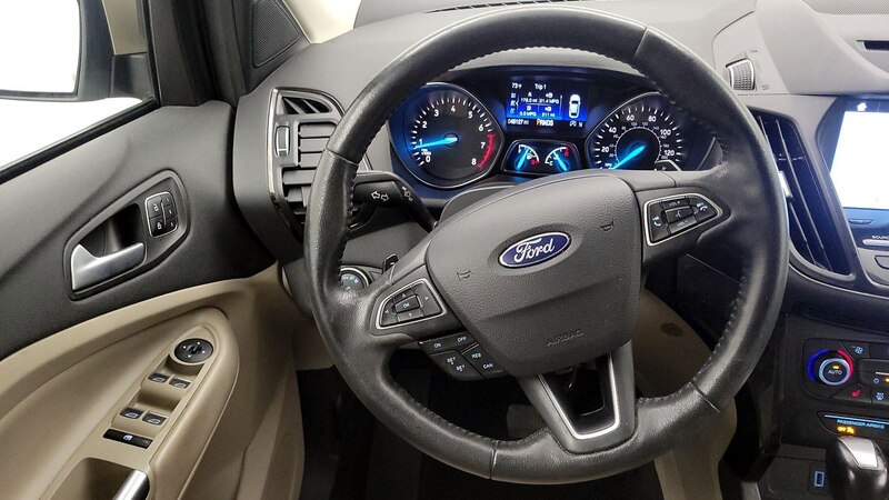 2017 Ford Escape Titanium 10