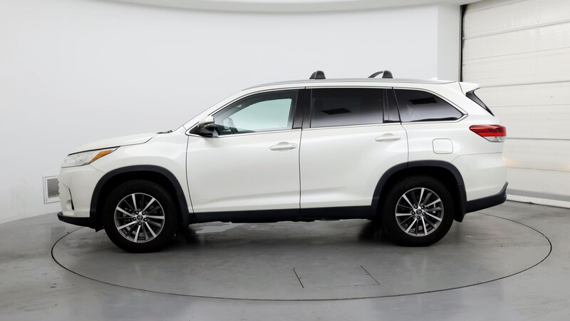 2019 Toyota Highlander XLE 3