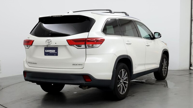 2019 Toyota Highlander XLE 8