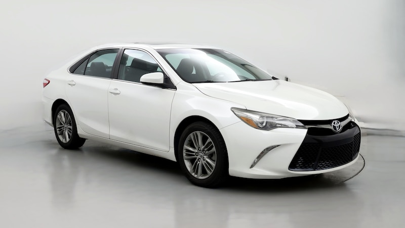 2015 Toyota Camry SE Hero Image