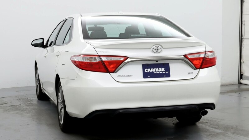 2015 Toyota Camry SE 6