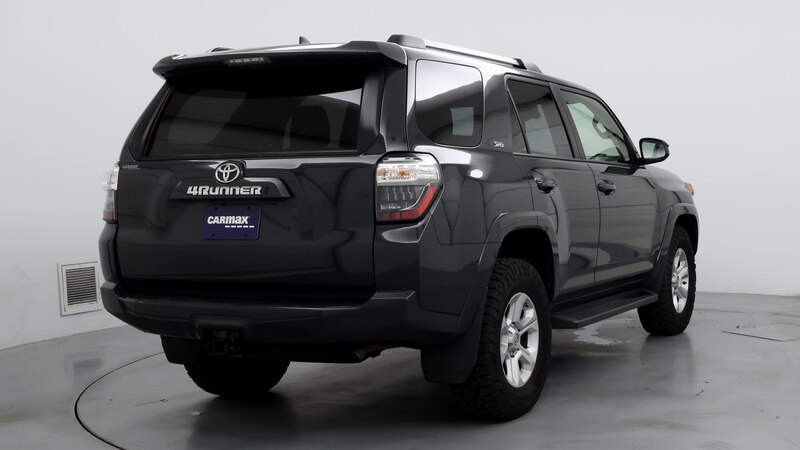 2024 Toyota 4Runner SR5 8