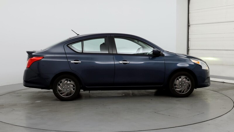 2016 Nissan Versa SV 7