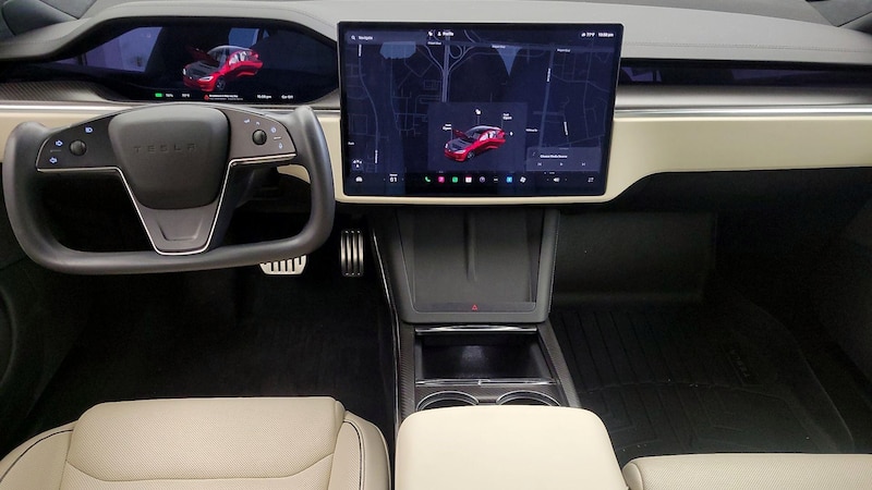 2022 Tesla Model S Plaid 9