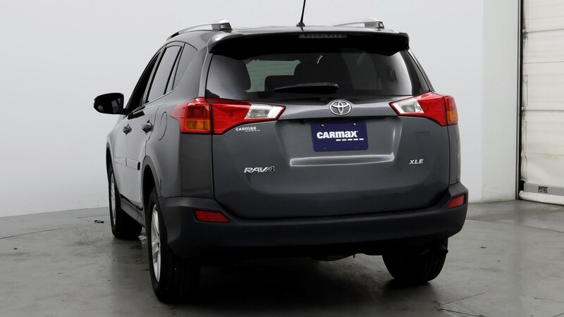 2013 Toyota RAV4 XLE 6