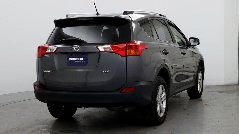 2013 Toyota RAV4 XLE 8